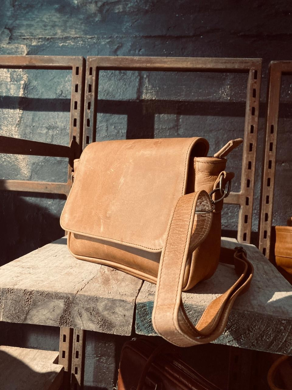 100% Leather Handbag-Kine