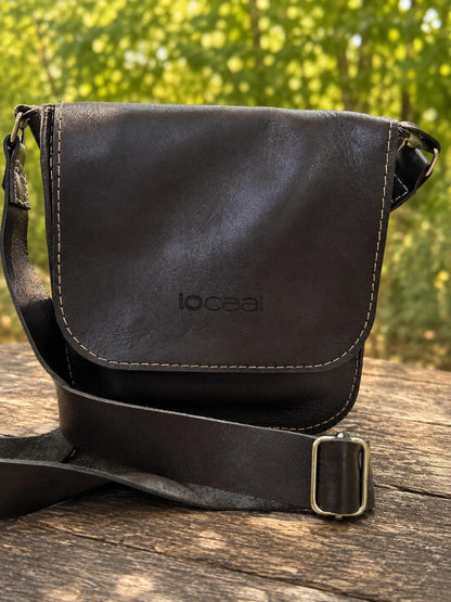 The Mianè sling/over the shoulder handbag.
